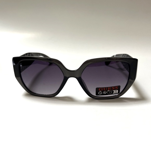 GUESS Butterfly Sunglasses GO00047 Acetate Gray Embossed Logo Black Lens main image 7